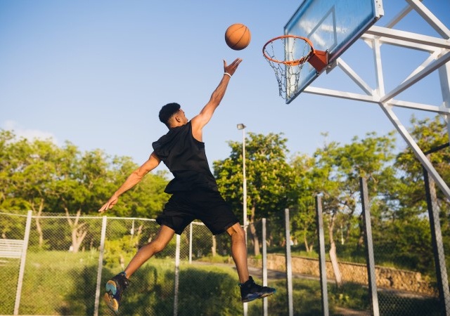 Mengenal Cedera dan Pemulihan Atlet Olahraga Bola Basket